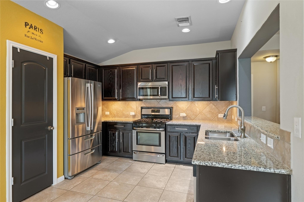 308 Moulins Ln - Photo 11