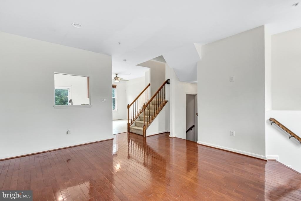 10030 Tallahassee Place - Photo 8