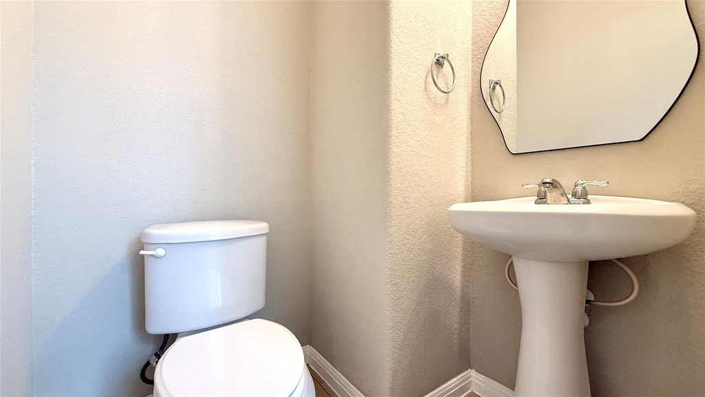 1001 Zodiac Ln - Photo 16