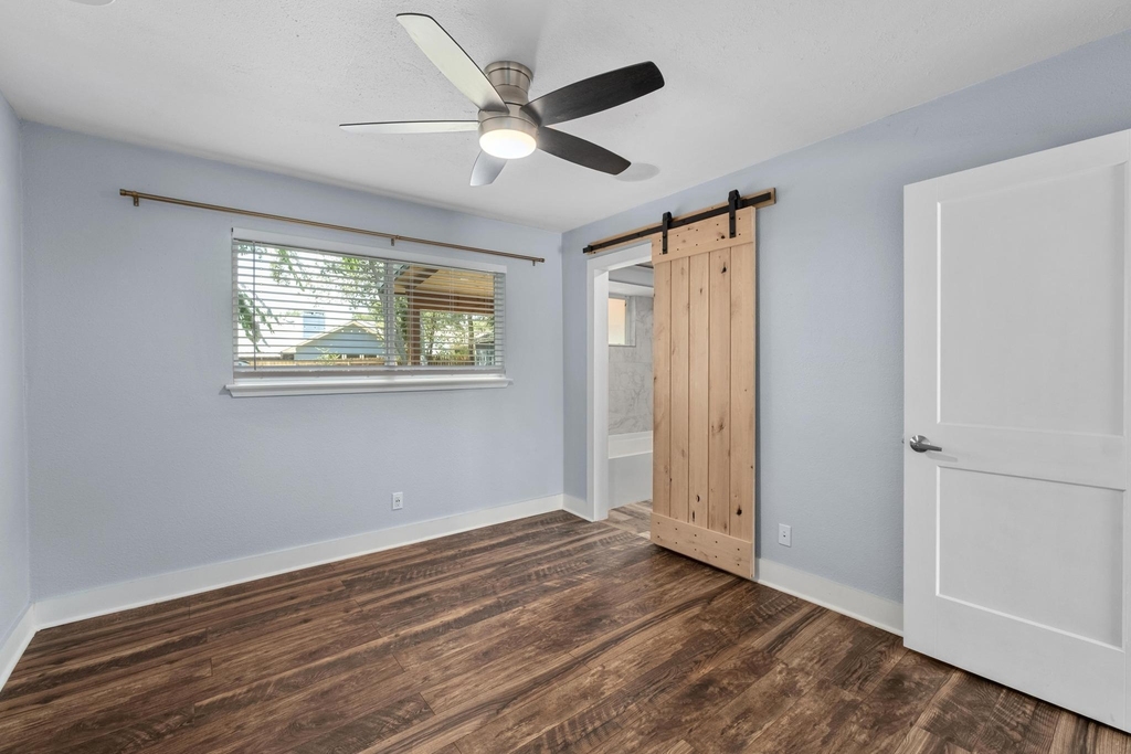 7404 Lunar Dr - Photo 11