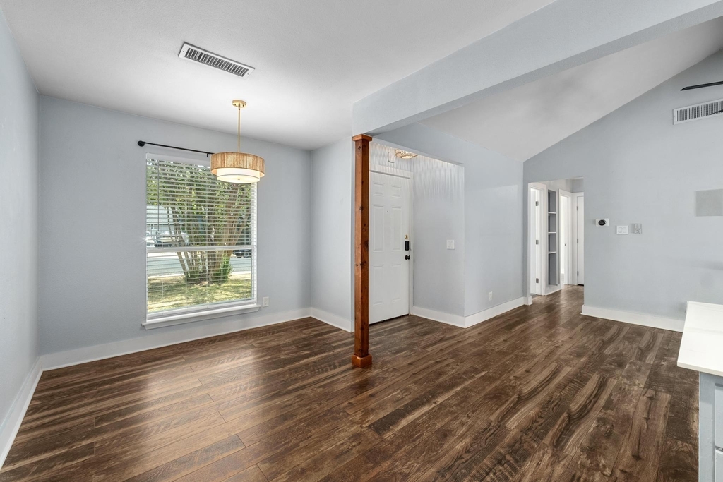 7404 Lunar Dr - Photo 10