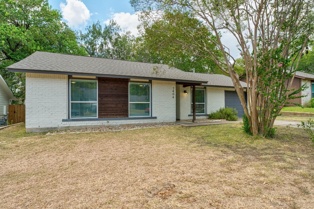 7404 Lunar Dr - Photo 1