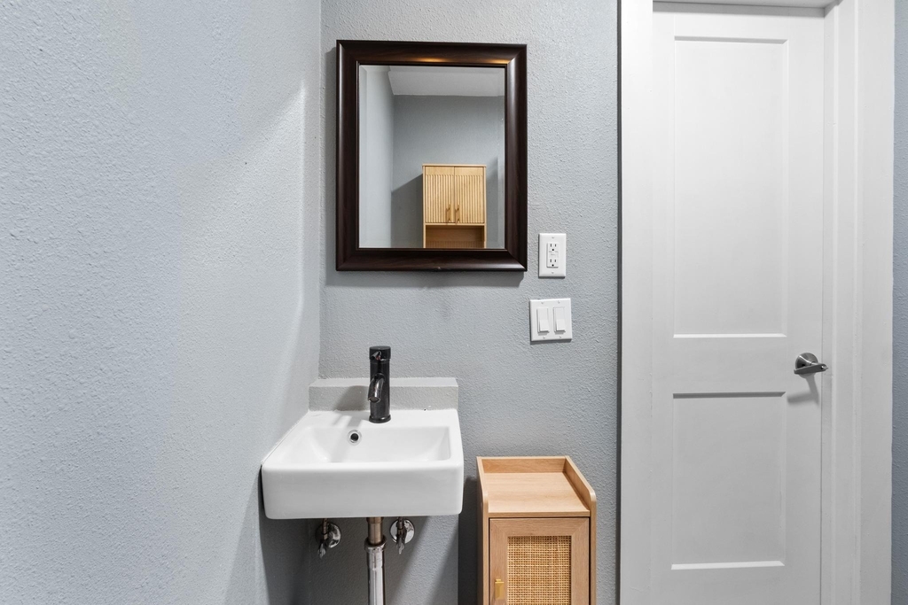 7404 Lunar Dr - Photo 18