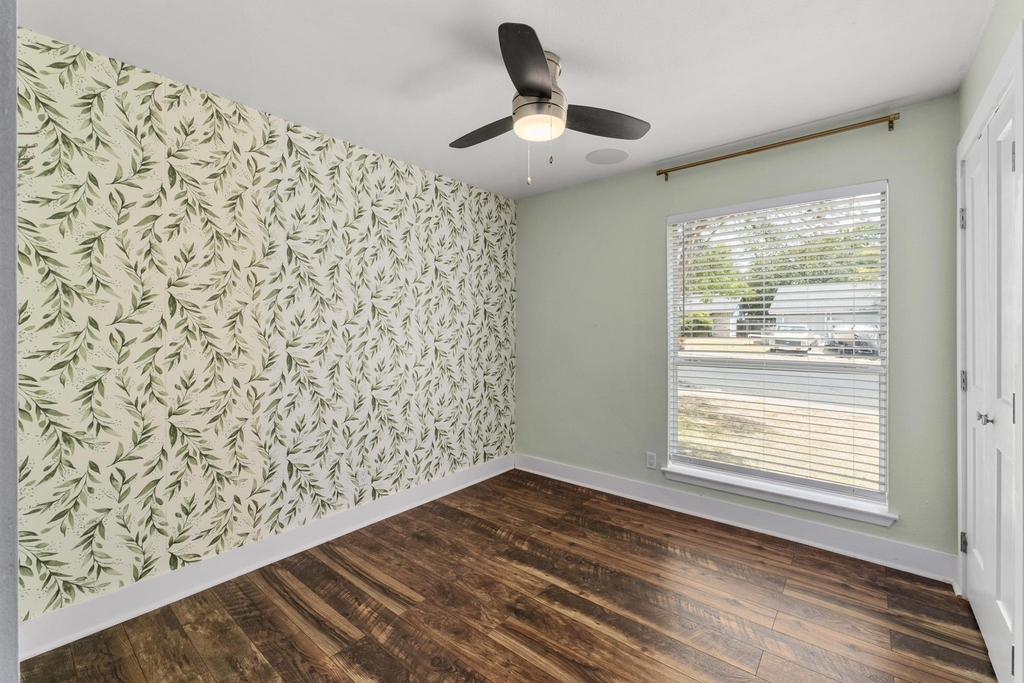 7404 Lunar Dr - Photo 16