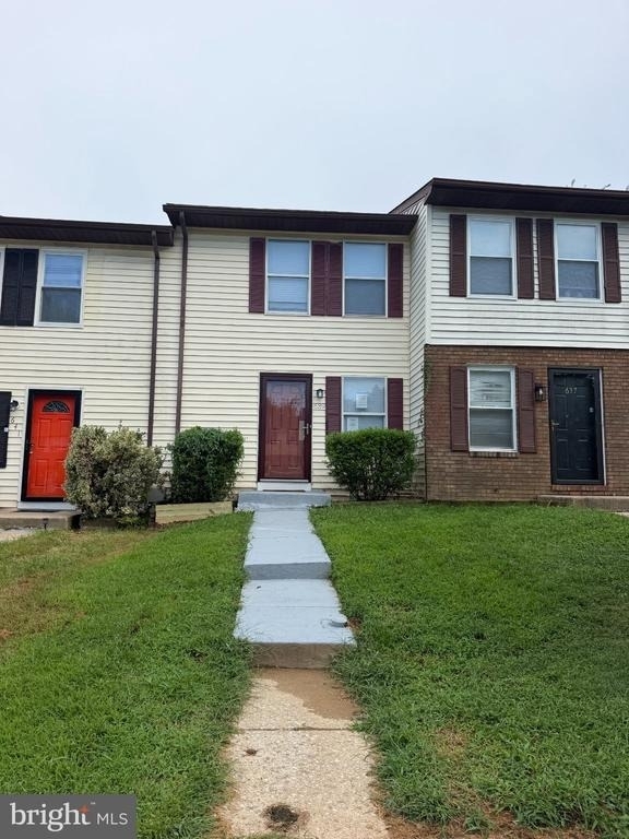 639 Glynock Place - Photo 0