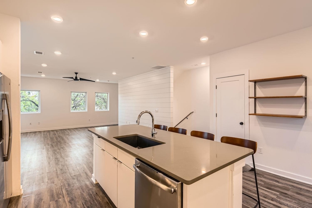 5924 S Congress Ave - Photo 15
