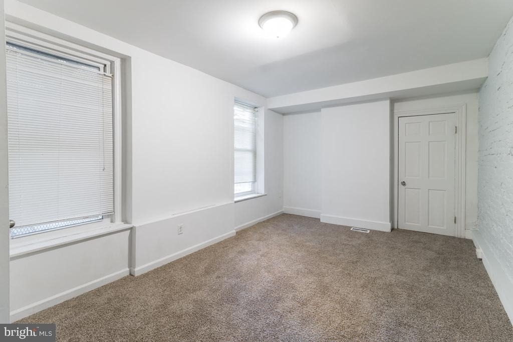 1426 Mcculloh Street - Photo 19