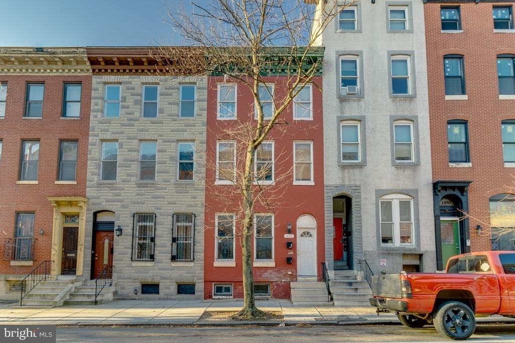 1426 Mcculloh Street - Photo 0