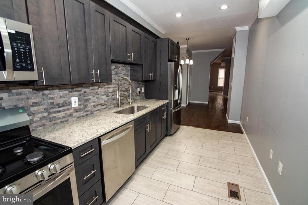 745 Dolphin Street - Photo 2