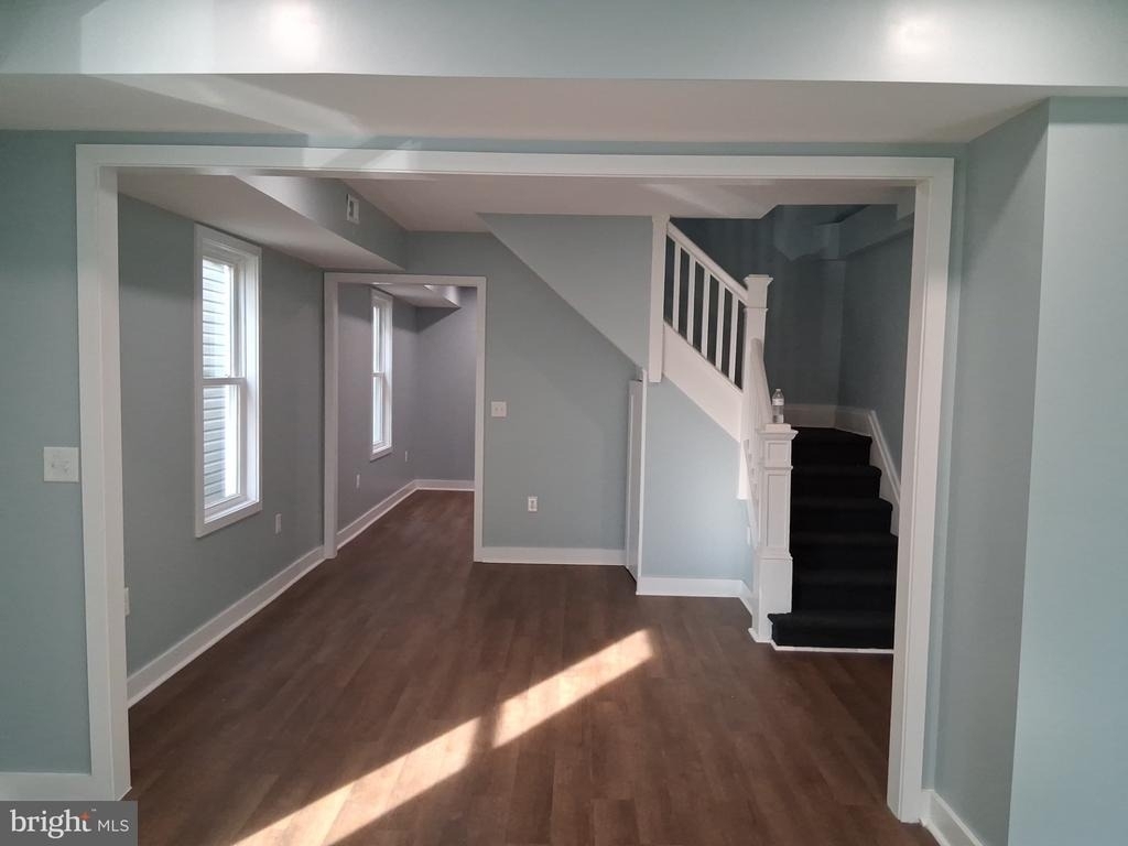 219 Independence Street - Photo 4