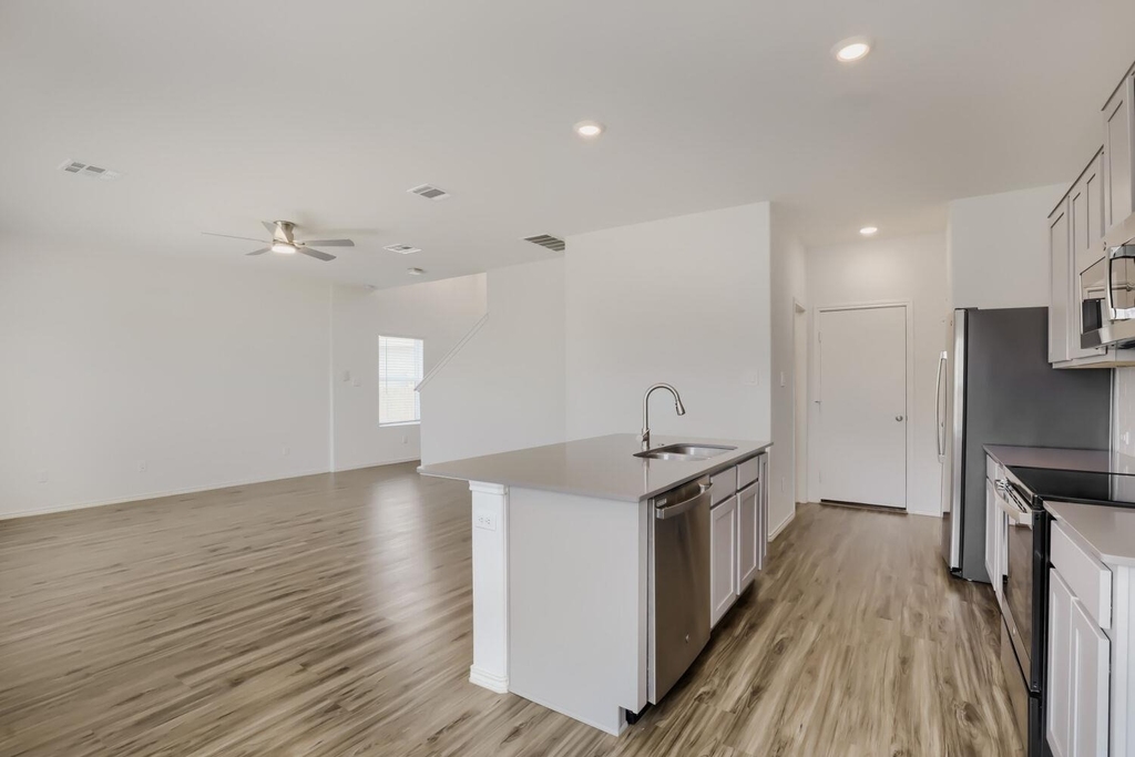 125 Guardian Angel Ct - Photo 4