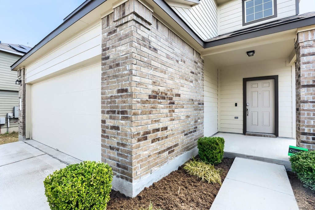 125 Guardian Angel Ct - Photo 0