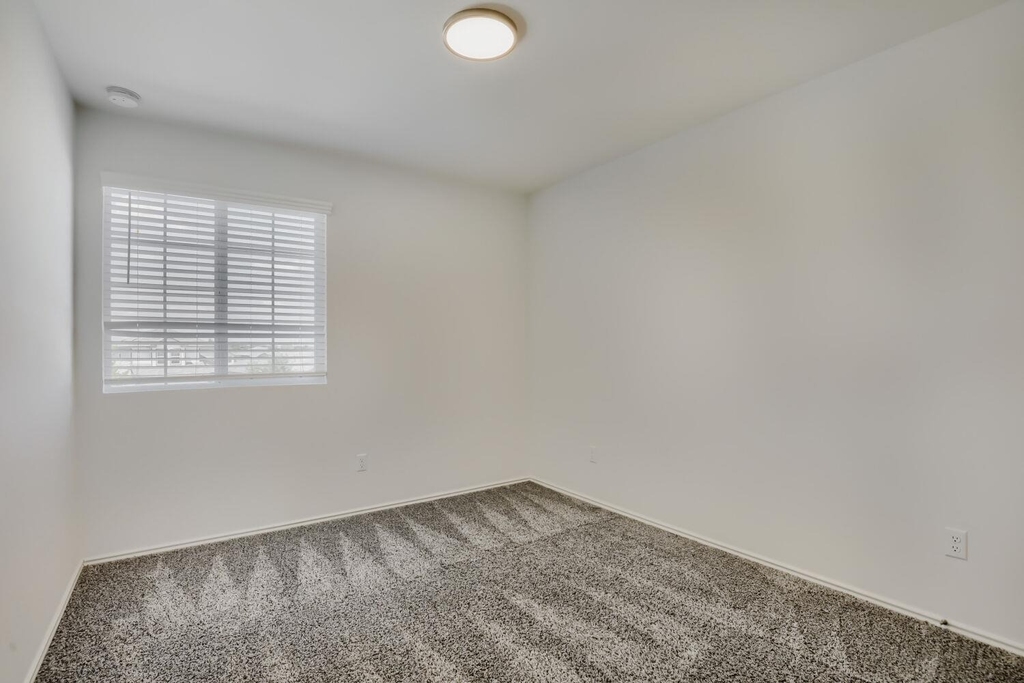 125 Guardian Angel Ct - Photo 7