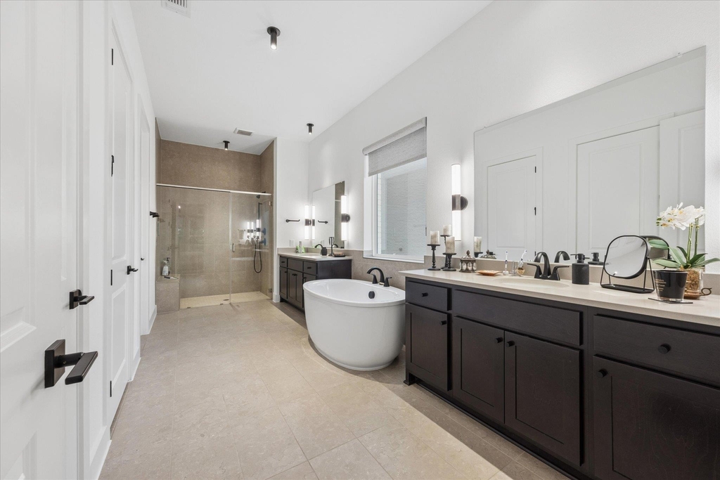 437 Trabuco Bnd - Photo 17
