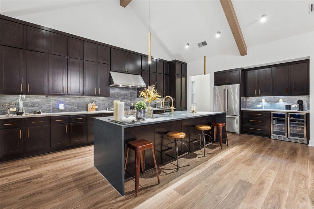 437 Trabuco Bnd - Photo 0