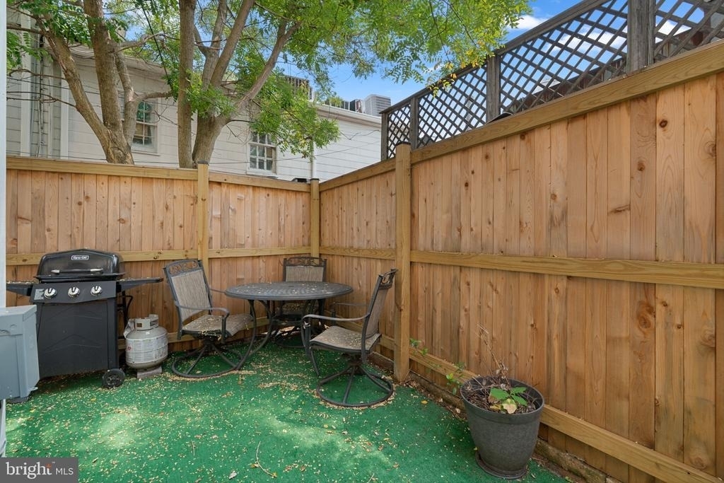 145 Prince George Street - Photo 47