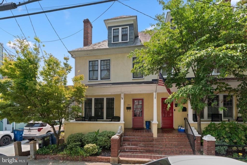 145 Prince George Street - Photo 2