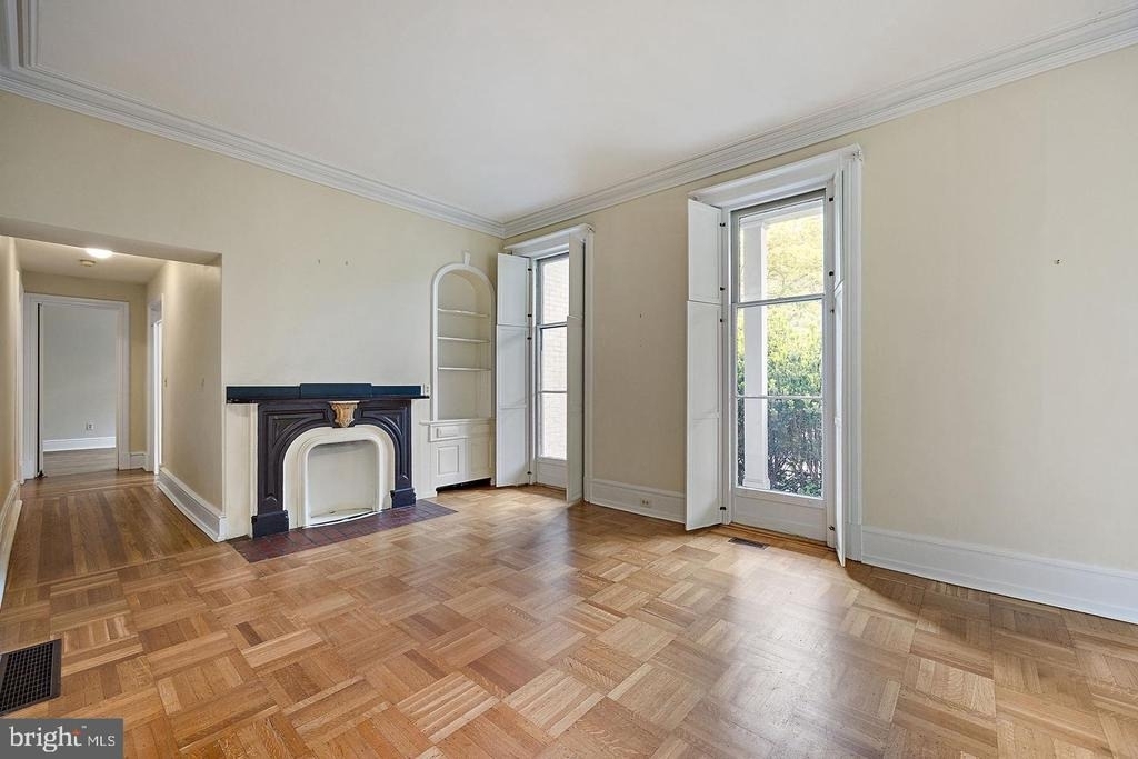 1401 Delaware Avenue - Photo 8