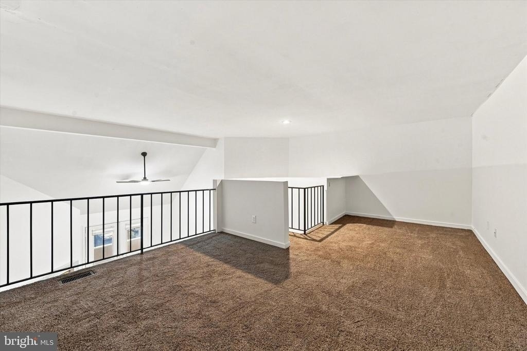 1504 N Broom Street - Photo 11