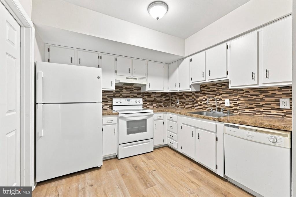 701 Renner Road - Photo 5
