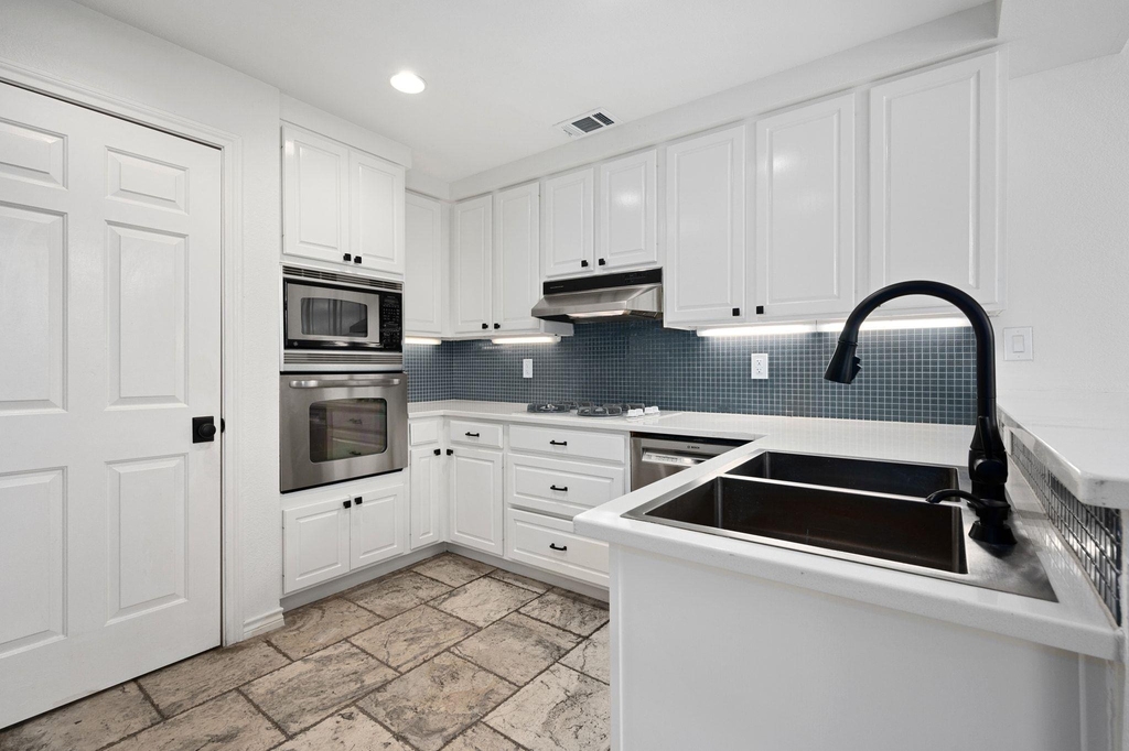 1000 Liberty Park Dr - Photo 10
