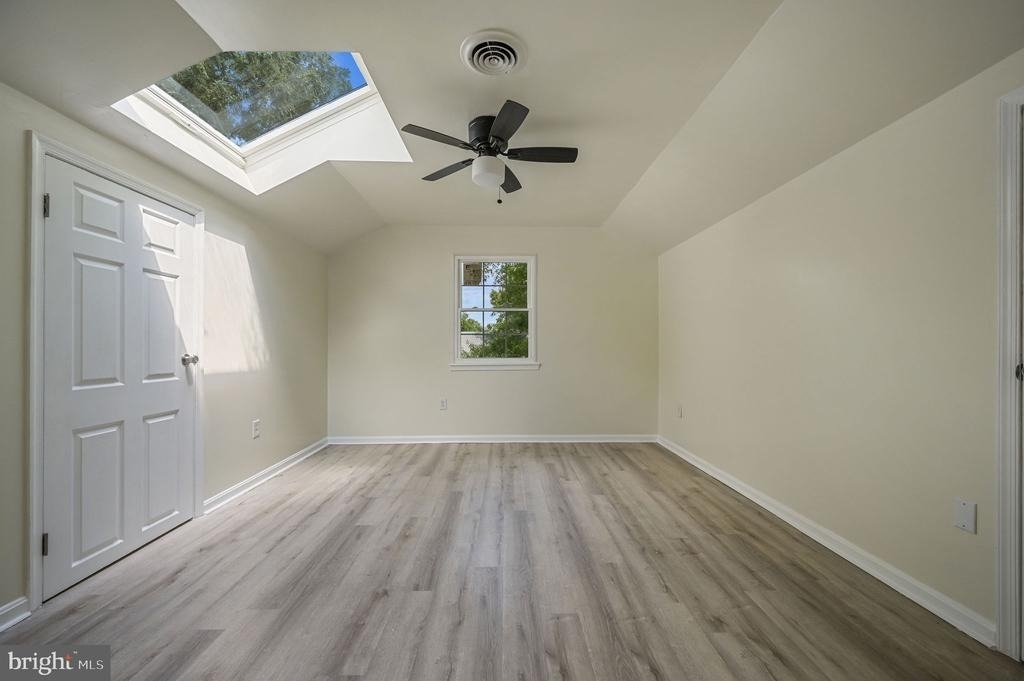 149 S Queen Street - Photo 11