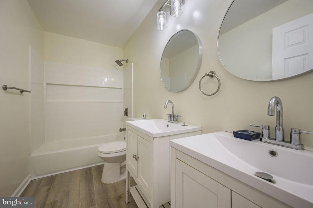 149 S Queen Street - Photo 5