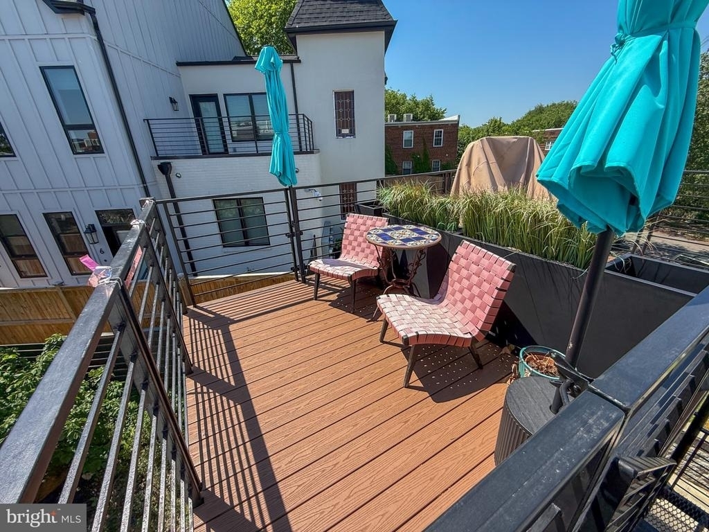 1601 North Carolina Avenue Ne - Photo 11