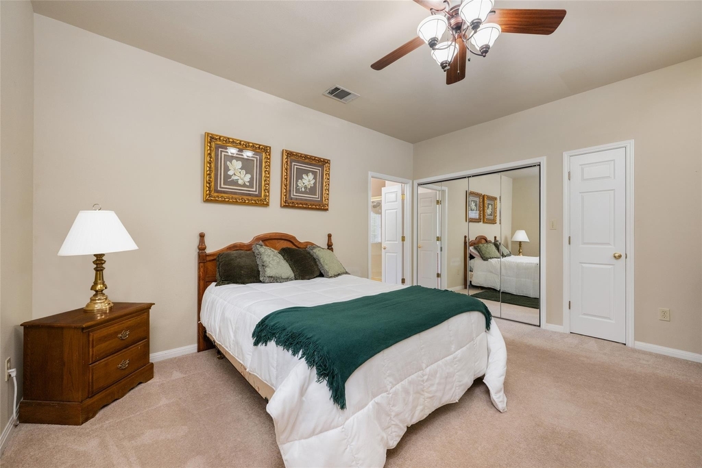 391 Liberty Dr - Photo 11