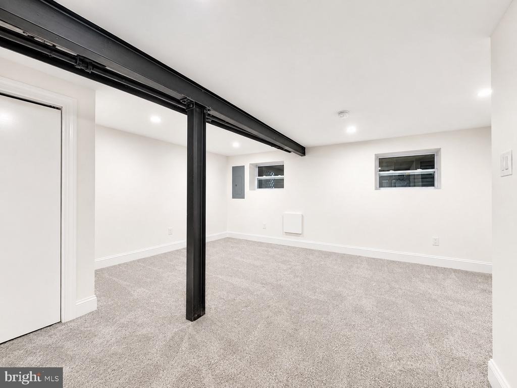 1426 S Se - Photo 26
