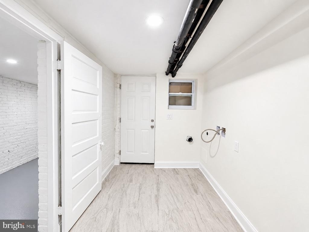1426 S Se - Photo 11