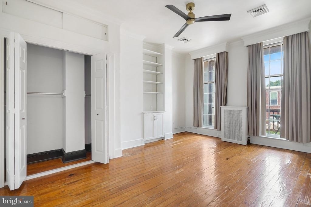 405 Constitution Avenue Ne - Photo 12