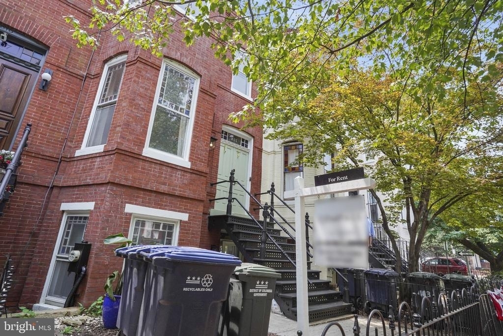405 Constitution Avenue Ne - Photo 21
