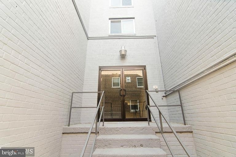 1679 W Street Se - Photo 0