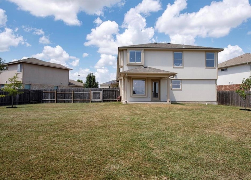 1202 Hensley Dr - Photo 1