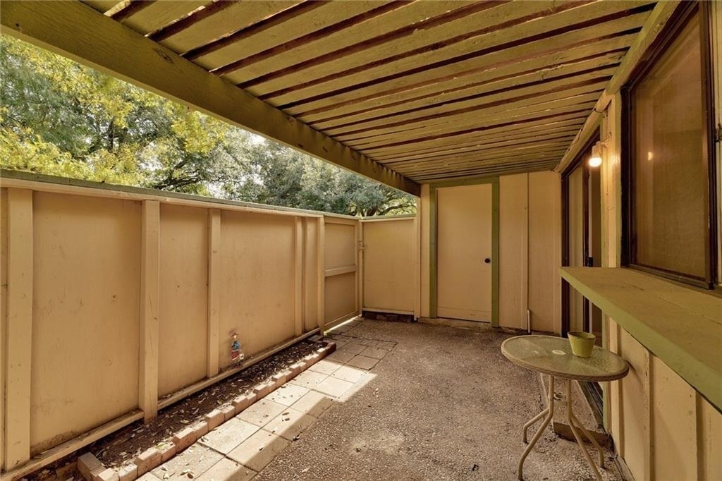900 W Village Ln - Photo 13