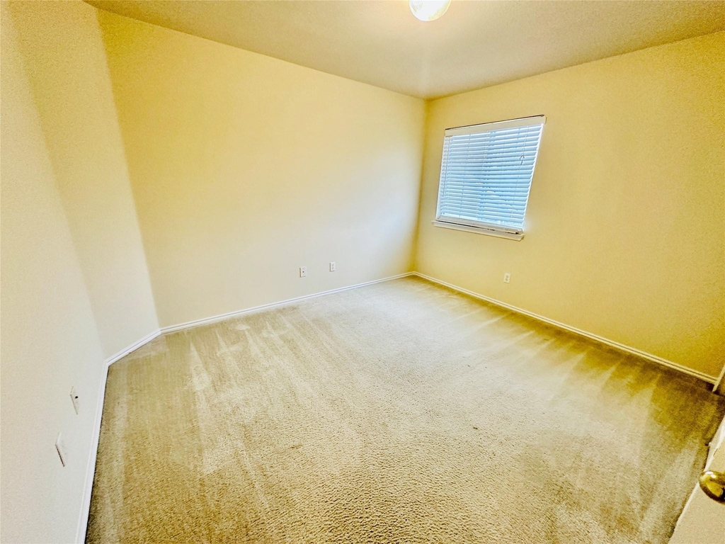 16216 Castletroy Dr - Photo 28
