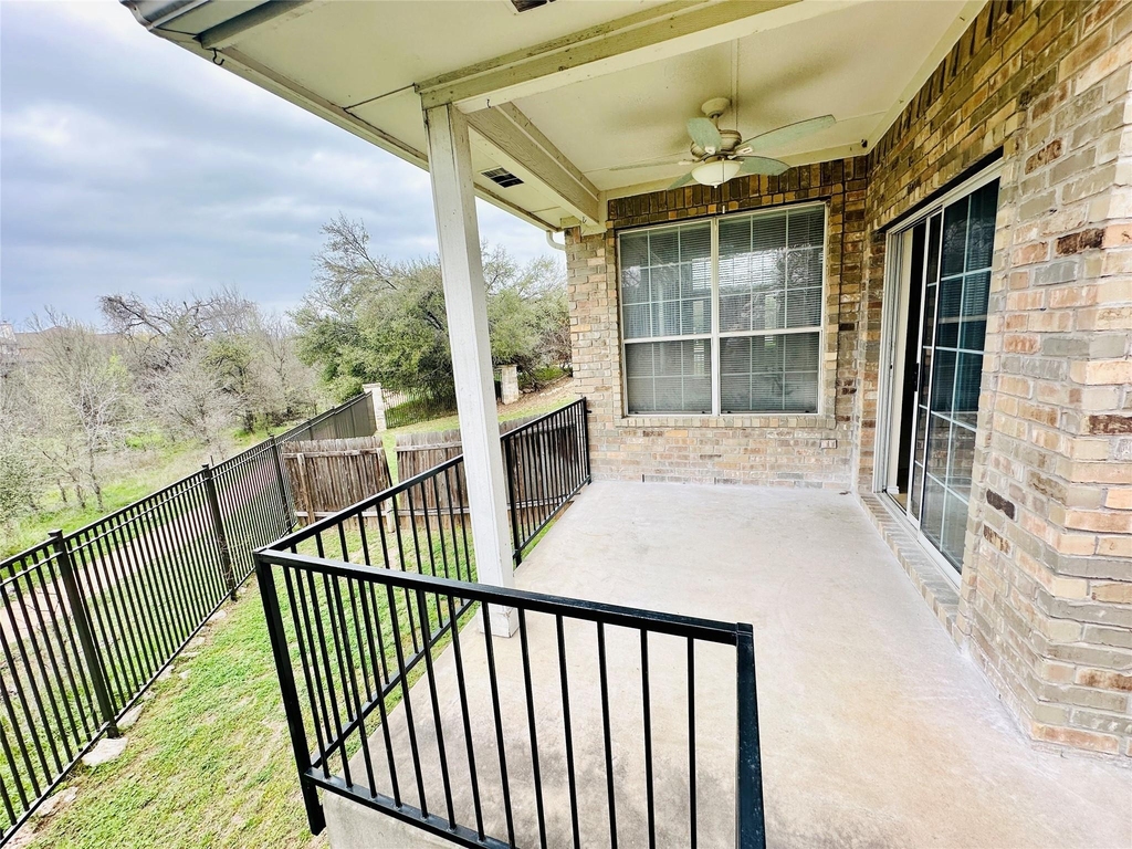 16216 Castletroy Dr - Photo 33