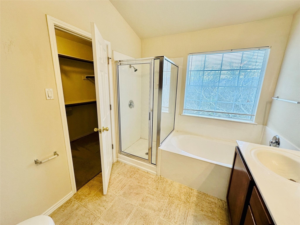 16216 Castletroy Dr - Photo 20