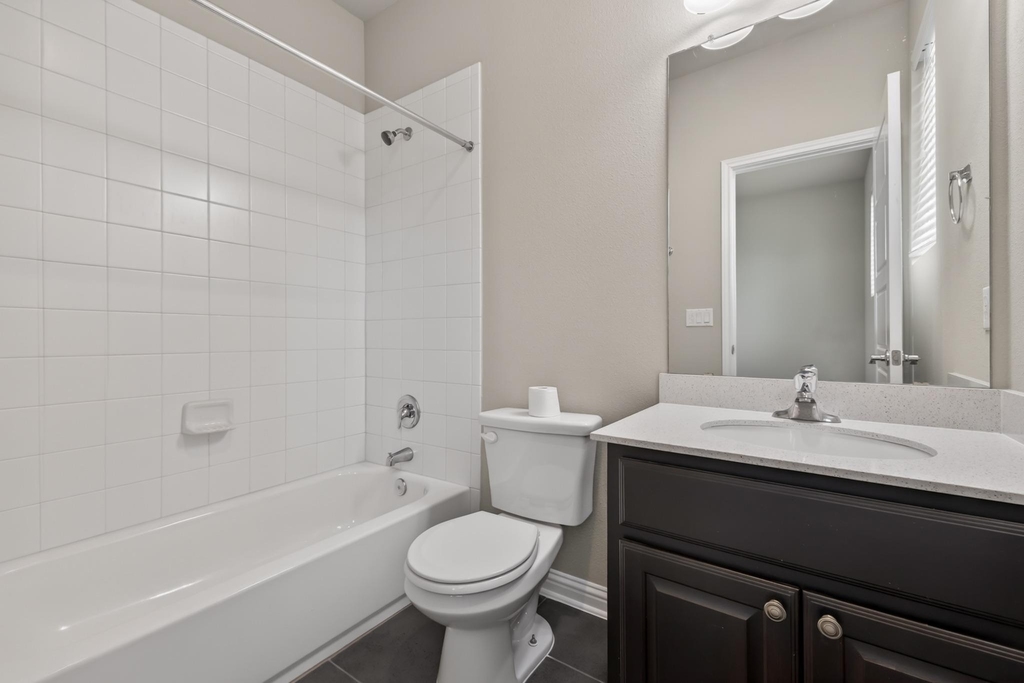1501 Lawrence St - Photo 21