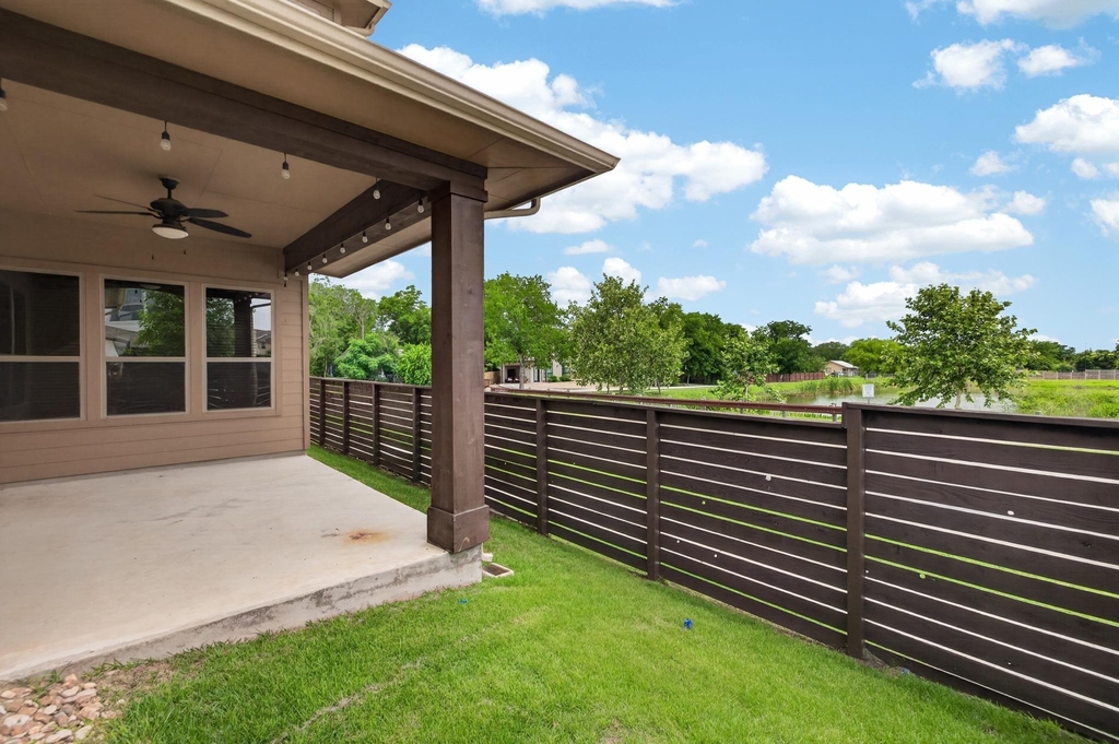 1501 Lawrence St - Photo 24