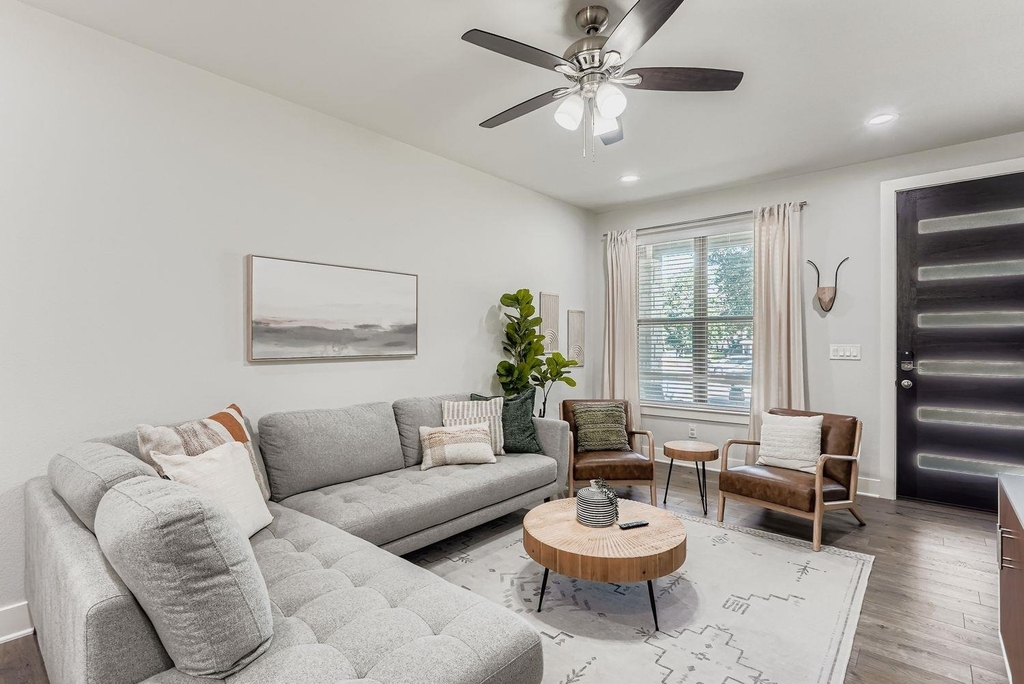 18803 Hogan Cir - Photo 9