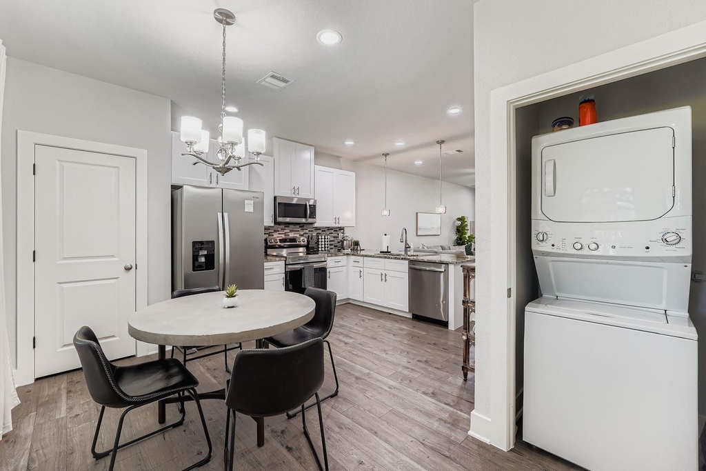 18803 Hogan Cir - Photo 14