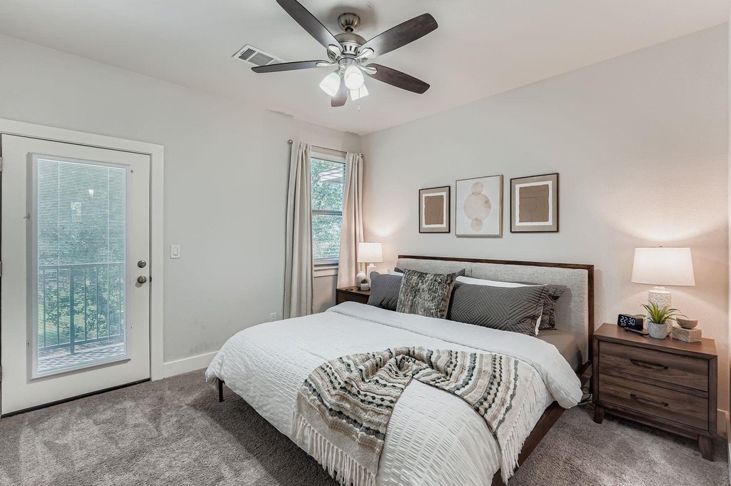 18803 Hogan Cir - Photo 4