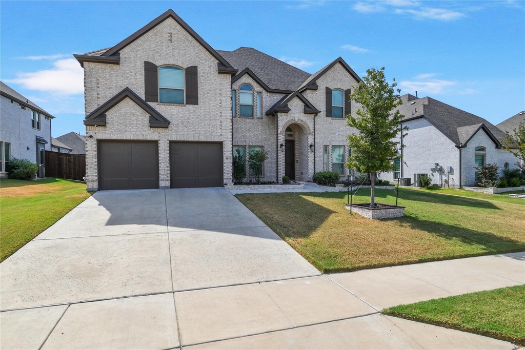 1611 Mcmaster Ln - Photo 1