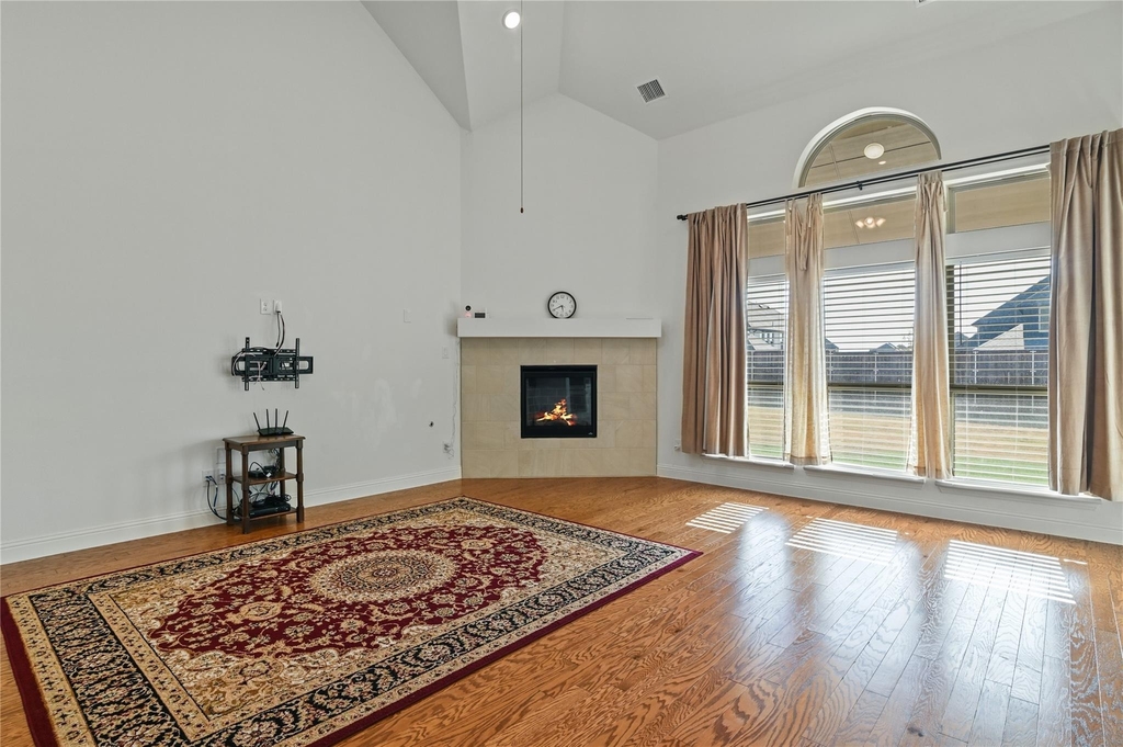 1611 Mcmaster Ln - Photo 9