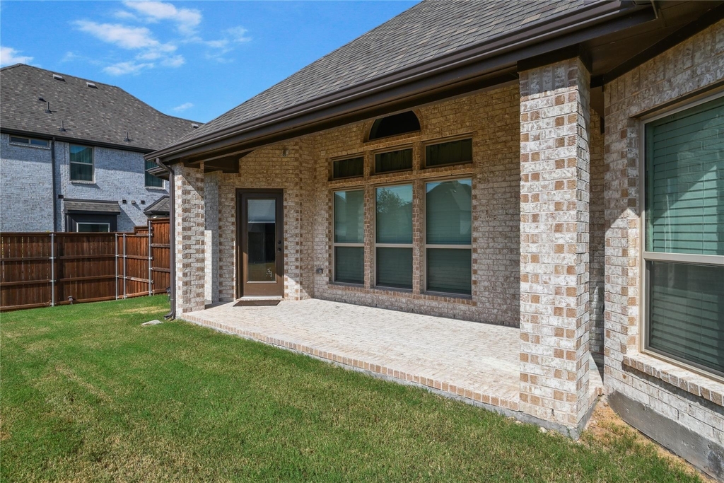 1611 Mcmaster Ln - Photo 33