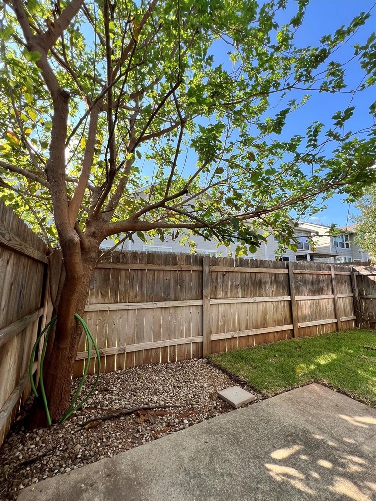 2632 Century Park Blvd - Photo 15