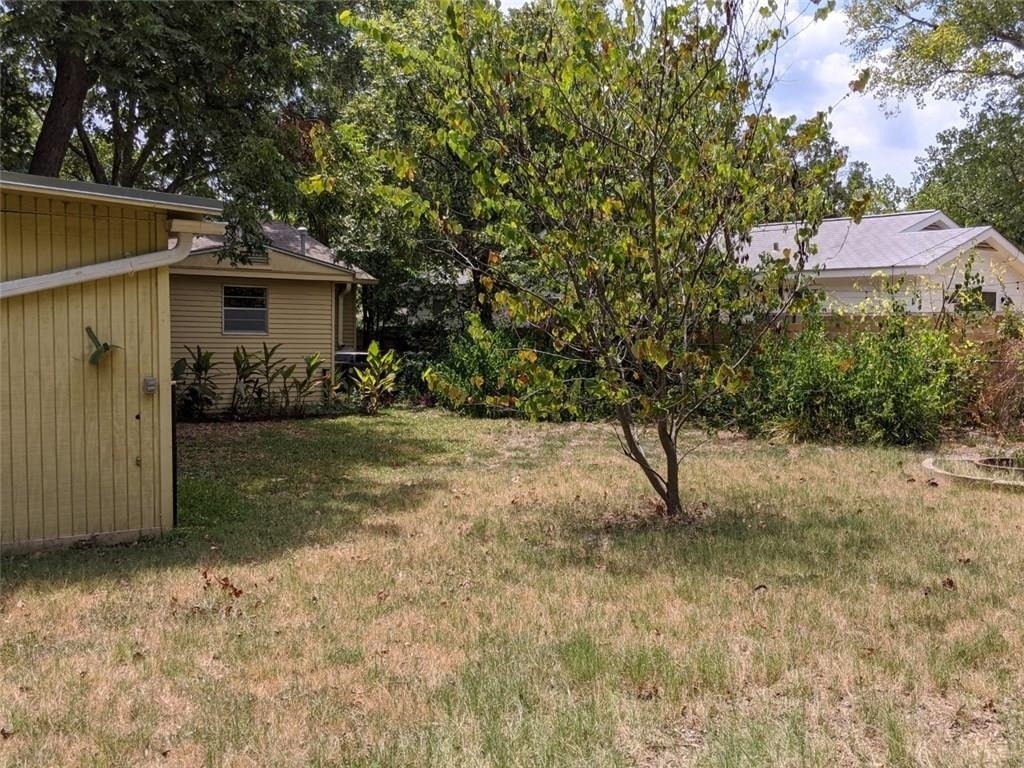 1006 Brentwood St - Photo 17