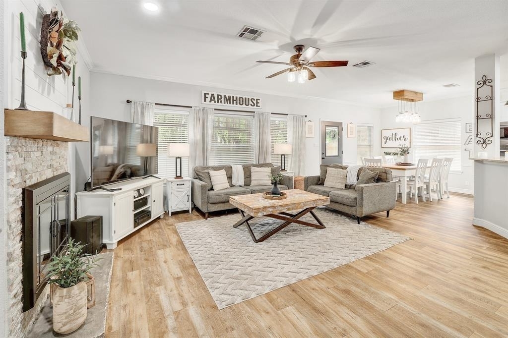 3019 Plantation Dr - Photo 2